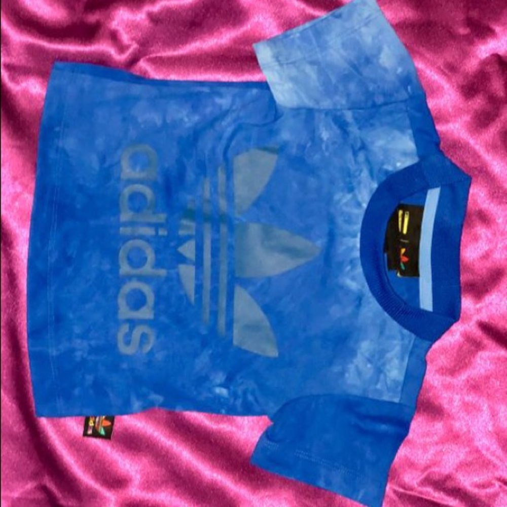 Mini blue tee